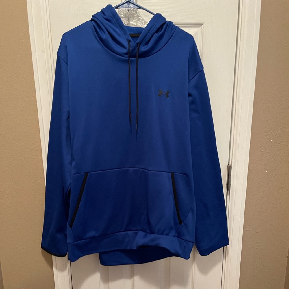 Men’s Under Armour XXL fleece hoodie